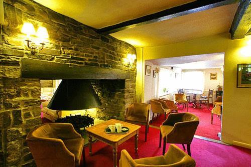 The Three Cocks Coaching Inn Glasbury Екстериор снимка