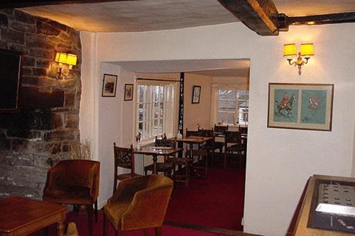 The Three Cocks Coaching Inn Glasbury Екстериор снимка