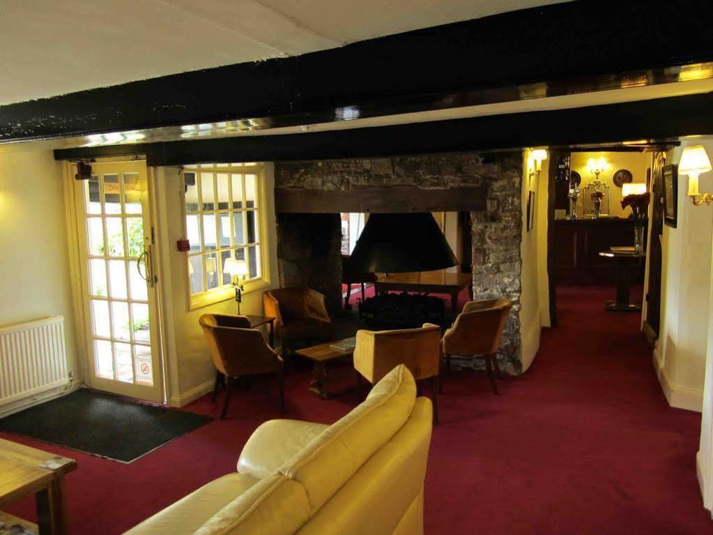 The Three Cocks Coaching Inn Glasbury Екстериор снимка
